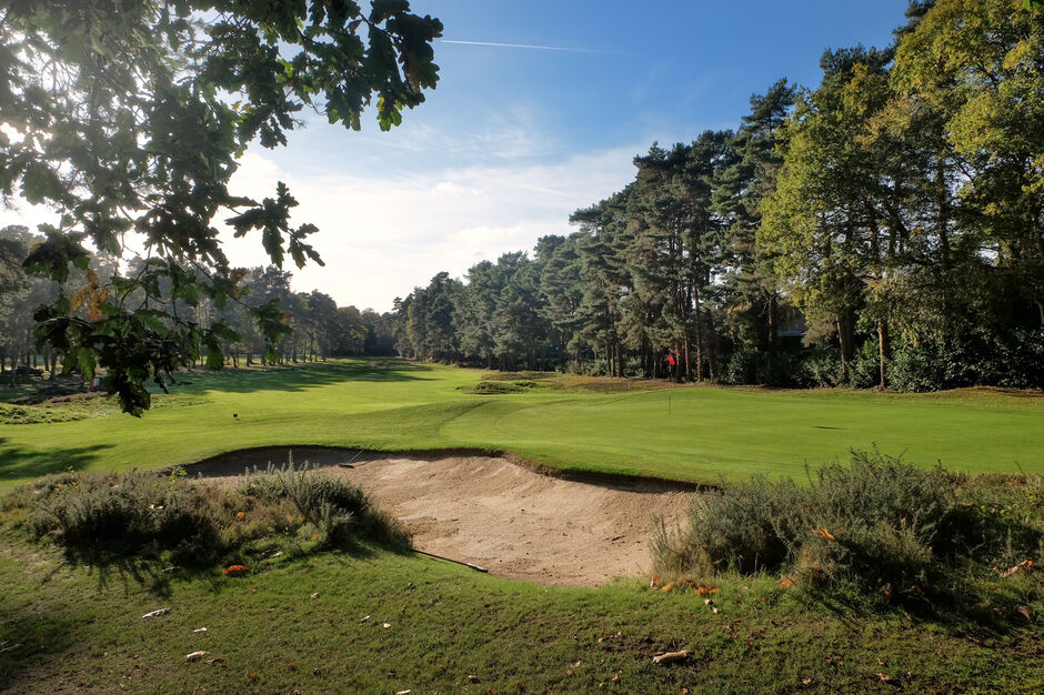 6 Course Guide 6th Hole at Camberley Heath Golf Club Surrey